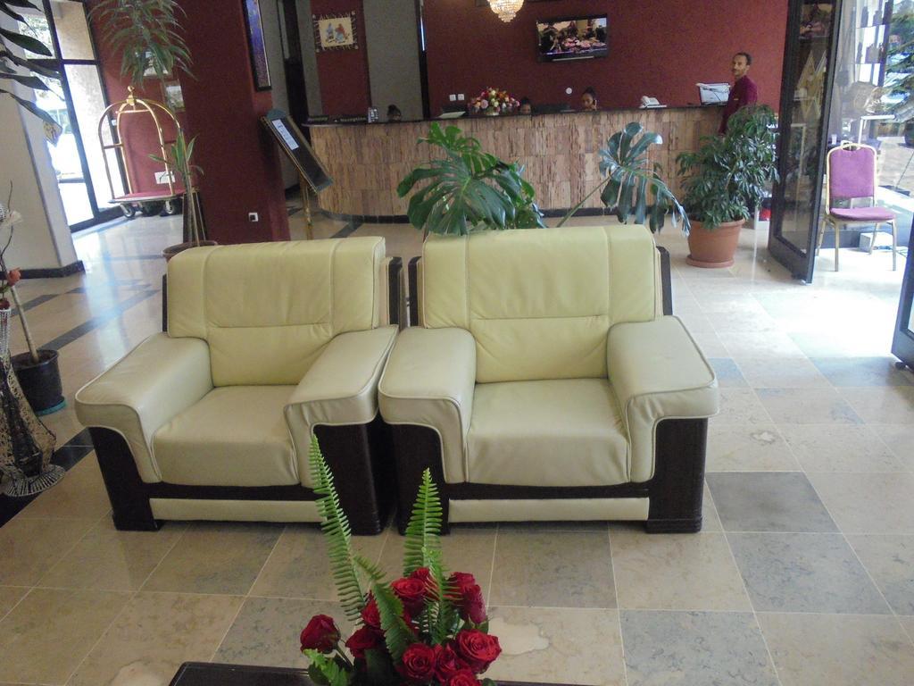 Soramba Hotel Business Plc Addis Abeba Exterior foto