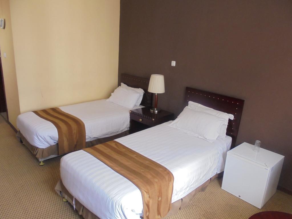 Soramba Hotel Business Plc Addis Abeba Exterior foto